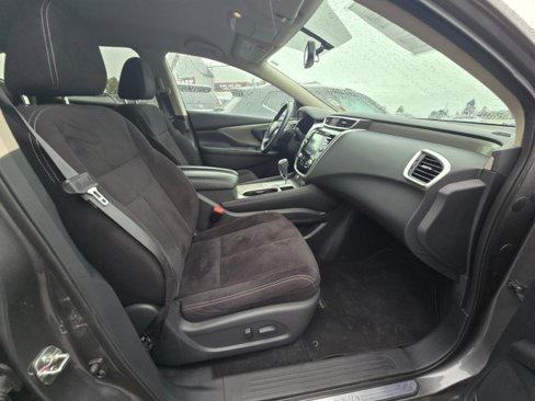 Used 2018 Nissan Murano SV image 11