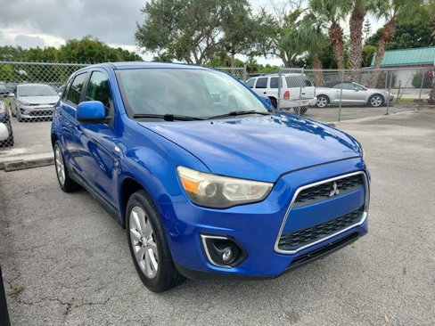 Used 2015 Mitsubishi Outlander Sport ES image 1