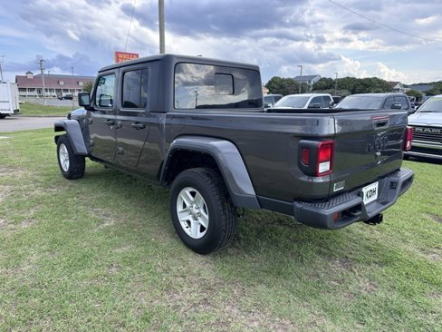 Certified 2023 Jeep Gladiator Sport image 5