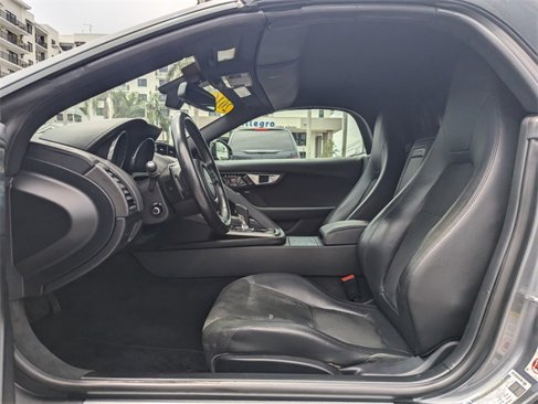 Used 2016 Jaguar F-TYPE Convertible image 6