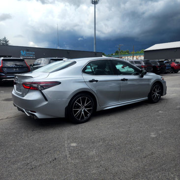 Used 2023 Toyota Camry SE image 13