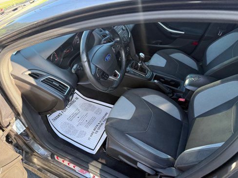 Used 2016 Ford Focus ST image 32