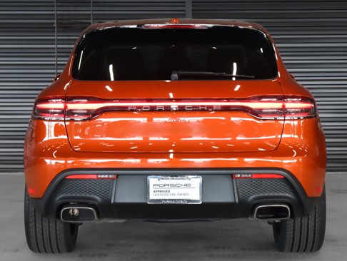 Certified 2024 Porsche Macan image 9