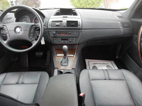 Used 2005 BMW X3 3.0i image 2