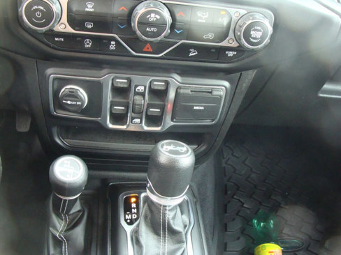Used 2020 Jeep Wrangler Unlimited Sahara w/ Uconnect 4C Nav & Sound Group image 12