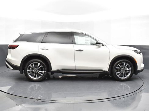 Certified 2025 INFINITI QX60 Luxe w/ Lighting Package (N94) image 4