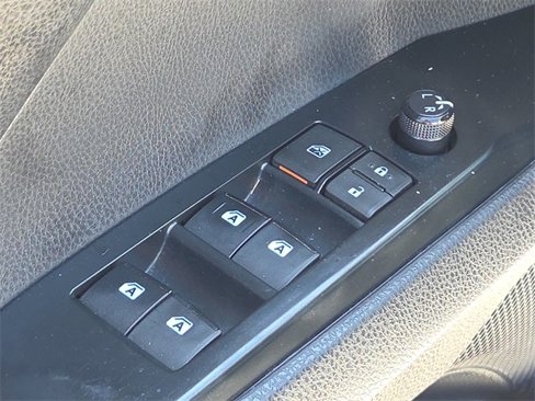 Used 2019 Toyota Camry SE image 17