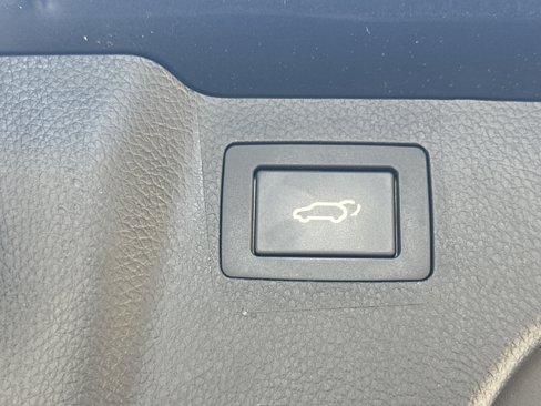Used 2018 Hyundai Santa Fe Sport image 19