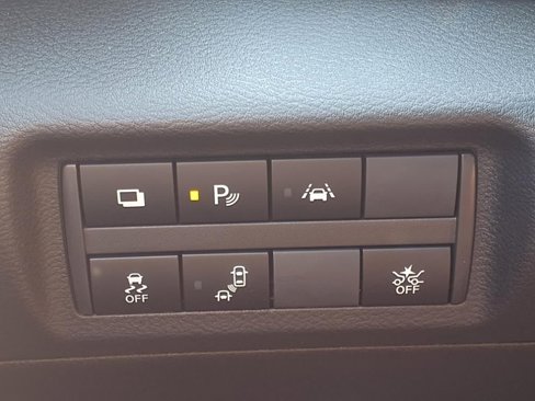 New 2025 Nissan Kicks Play S image 11