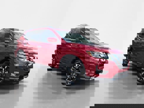 Used 2017 Nissan Rogue SL w/ SL Premium Package image 1