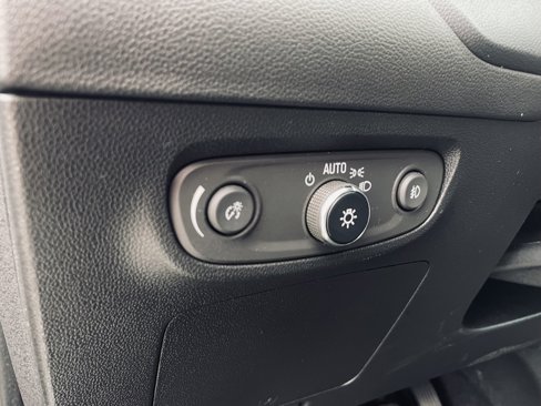 Used 2022 Buick Encore GX Select w/ Sport Touring Package image 10