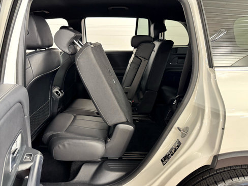 Used 2022 Mercedes-Benz GLB 250 4MATIC image 27