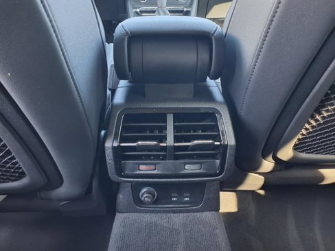 Used 2024 Audi Q3 2.0T Premium Plus w/ Premium Plus Package image 25