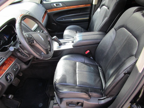 Used 2014 Lincoln MKT AWD w/ Equipment Group 201A image 8