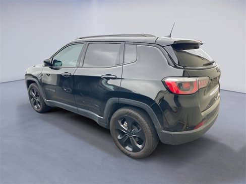 Used 2020 Jeep Compass Latitude image 2