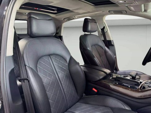 Used 2014 Audi A8 L TDI w/ Premium Package image 54