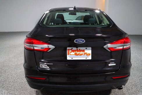 Used 2019 Ford Fusion SE image 8