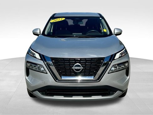 Used 2023 Nissan Rogue SV image 9