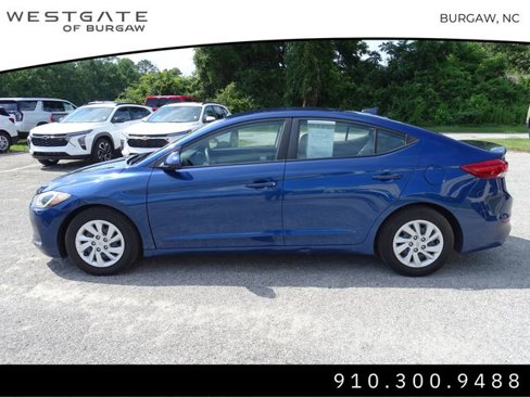 Used 2017 Hyundai Elantra SE image 5