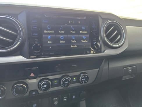 Used 2018 Toyota Tacoma TRD Sport image 49