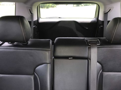 Used 2023 GMC Acadia SLT image 23