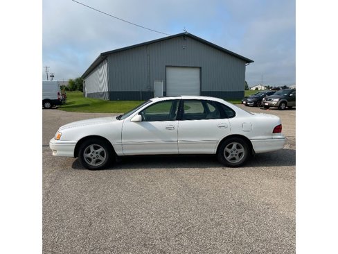 Used 1998 Toyota Avalon XLS image 2