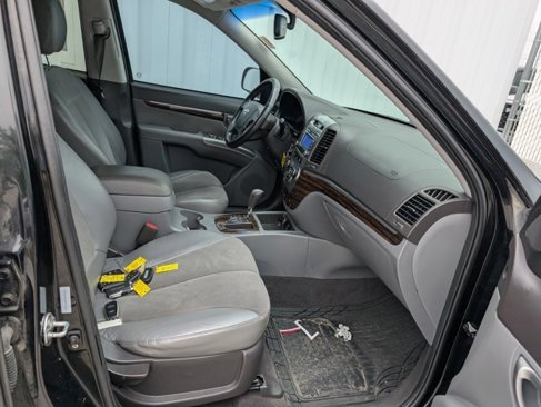 Used 2011 Hyundai Santa Fe SE image 16