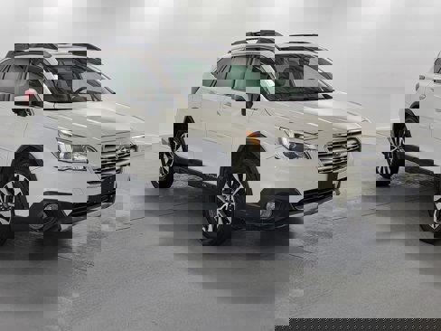 Used 2017 Subaru Outback 2.5i Limited image 2