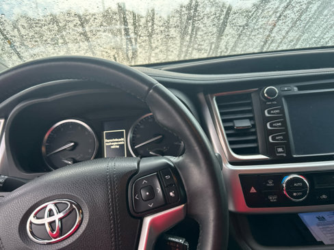 Used 2016 Toyota Highlander Limited image 8