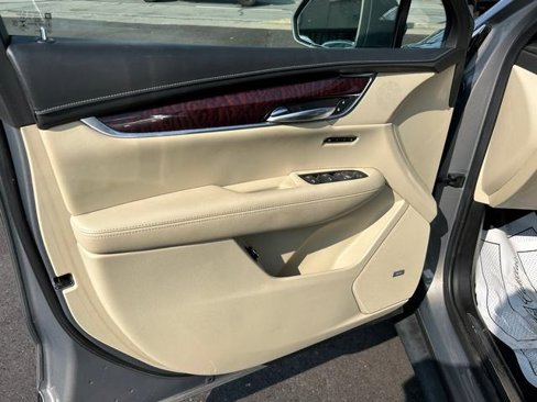 Used 2019 Cadillac XT5 Luxury image 9