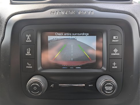Used 2016 Jeep Renegade Trailhawk image 17