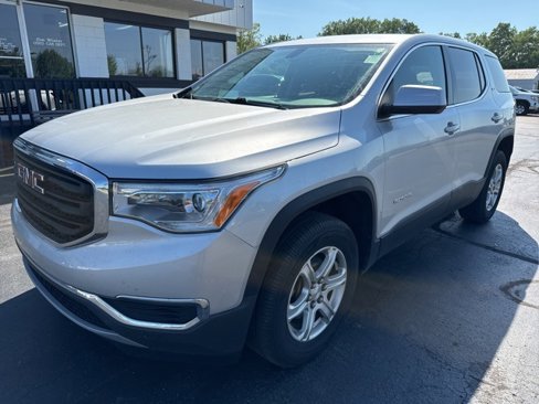 Used 2019 GMC Acadia SLE image 3
