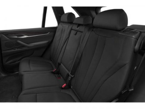 Used 2015 BMW X5 xDrive35d image 18
