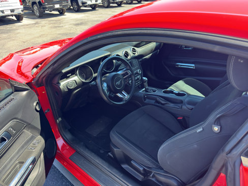 Used 2020 Ford Mustang Coupe image 9