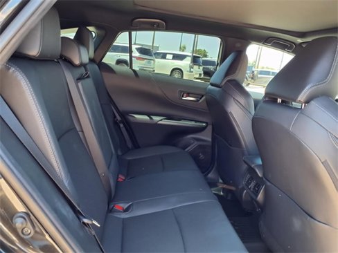 Used 2023 Toyota Venza Limited image 19