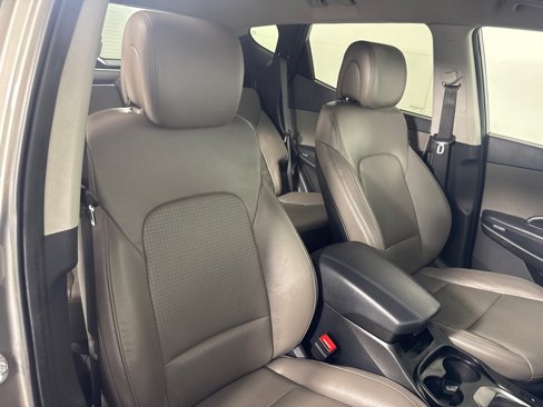 Used 2013 Hyundai Santa Fe AWD image 25