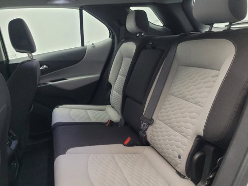 Used 2021 Chevrolet Equinox LS image 18