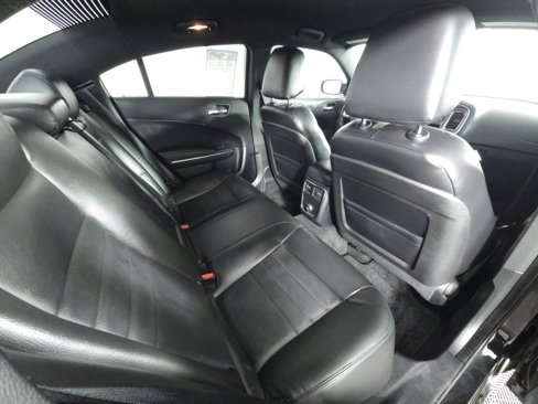 Used 2013 Dodge Charger SE image 16