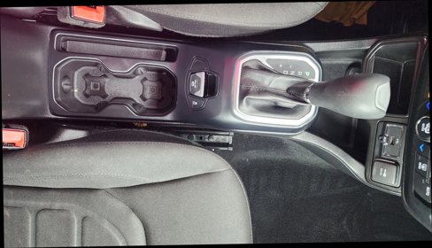Used 2018 Jeep Renegade Latitude image 21