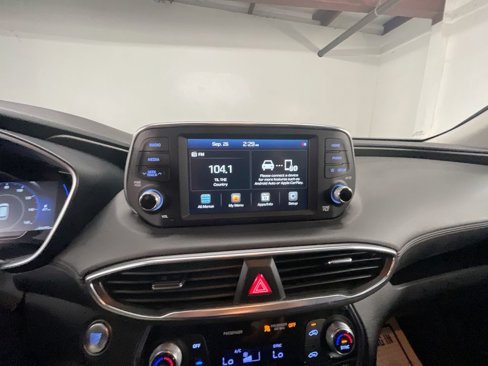 Used 2020 Hyundai Santa Fe SEL w/ Convenience Package image 13