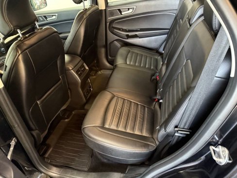 Used 2018 Ford Edge SEL w/ Equipment Group 201A image 16