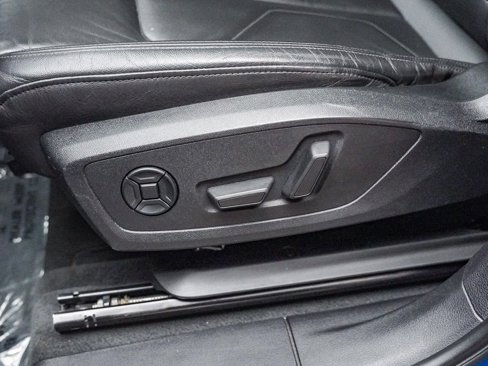 Used 2020 Audi Q3 2.0T Premium Plus w/ Premium Plus Package image 22