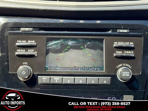 Used 2016 Nissan Rogue SV image 28