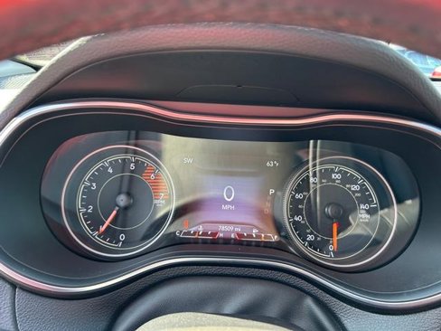 Used 2019 Jeep Cherokee Limited image 20