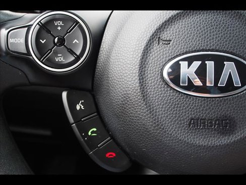 Used 2019 Kia Soul + image 22