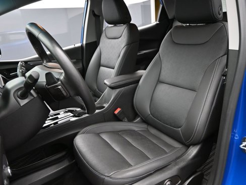 Used 2023 Chevrolet Bolt LT w/ Infotainment Package image 22