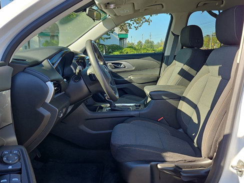 Certified 2021 Chevrolet Traverse LS w/ LPO, Blackout Package image 18