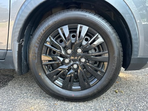 Certified 2020 Nissan Kicks S image 12
