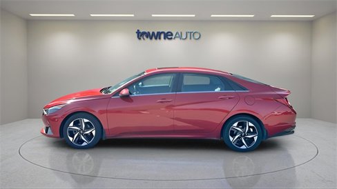 Used 2022 Hyundai Elantra Limited image 4