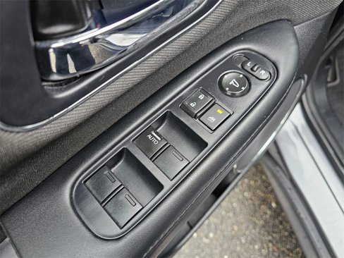 Used 2019 Honda HR-V EX image 19